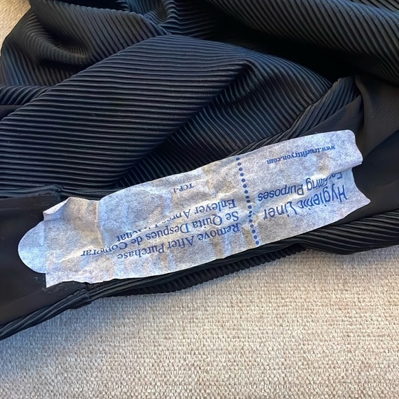 Beach Riot Black One Shoulder Cutout One Piece - Picture 5 of 5